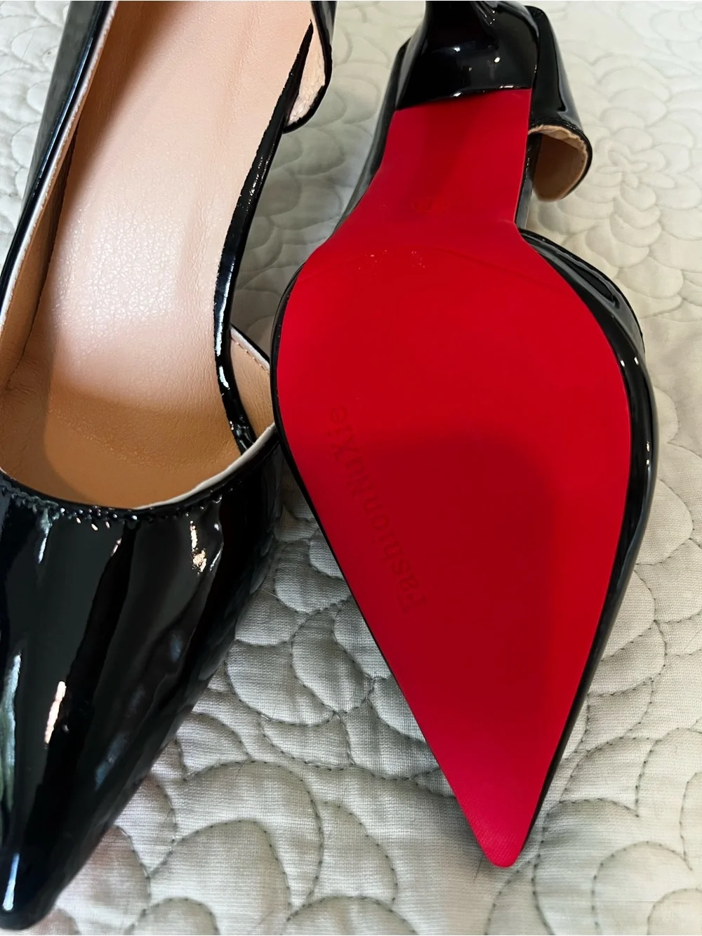 Black Patent Pointed-Toe Women's Pumps